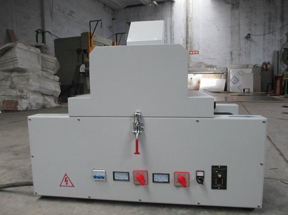 臺(tái)式uv機(jī)循環(huán)設(shè)計(jì)，能源節(jié)省